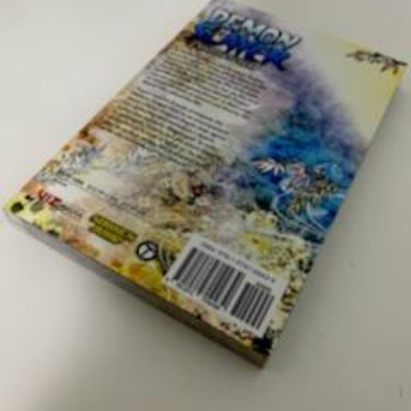 Demon slayer comic book - Picture 2 of 2